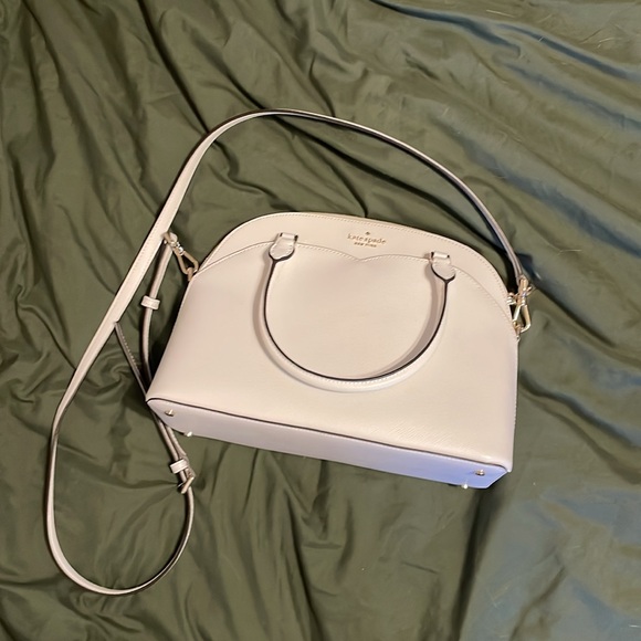 Kate Spade Purse! 👛 - Picture 3 of 7